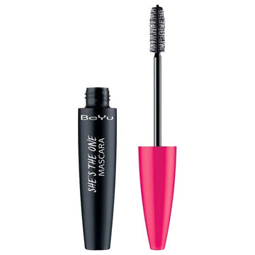 She S The One Mascara 1