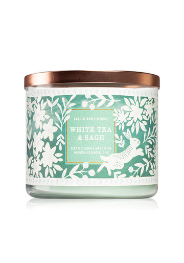 باث أند بودي وركس – شمعة برائحة الشاي الأبيض والمريمية