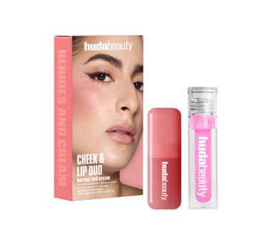 HUDA BEAUTY CHEEK&LIP DUO BERRIES AND CREAM BLUSH 4.5 ML +LIP OIL 3.9 ML